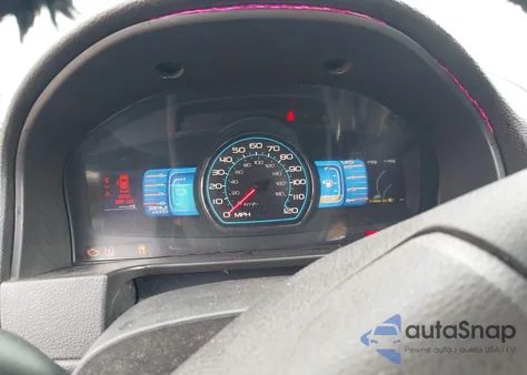 2010 Ford Fusion Hybrid from USA, damaged, VIN 3FADP0L32AR414794